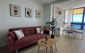 Acogedor estudio con vistas al mar by iRent Today